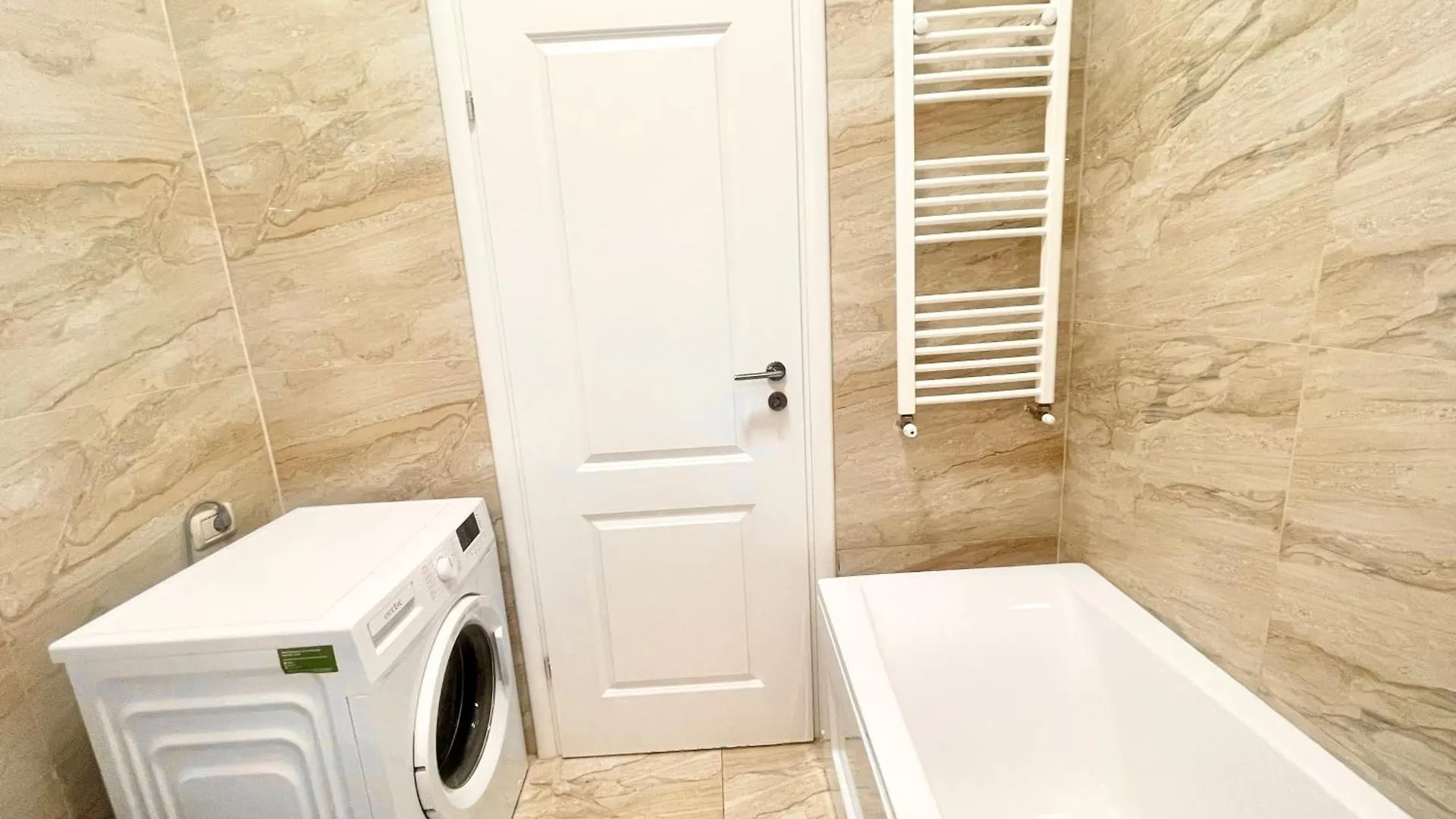 Central Adress Ad9 Bucharest Apartment